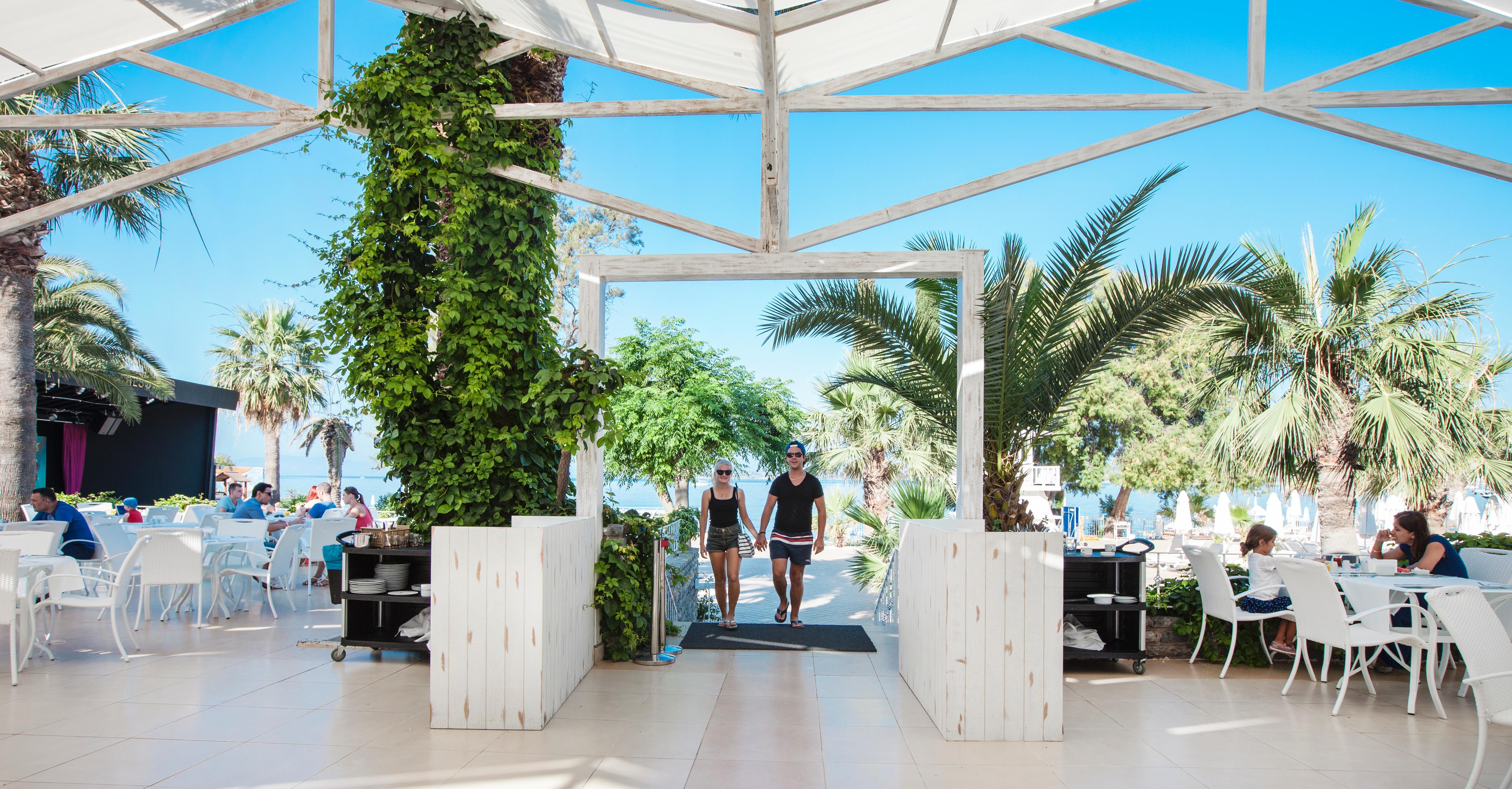 라브란다 Tmt 보드룸 리조트 Bodrum 외부 사진 Entrance to the restaurant