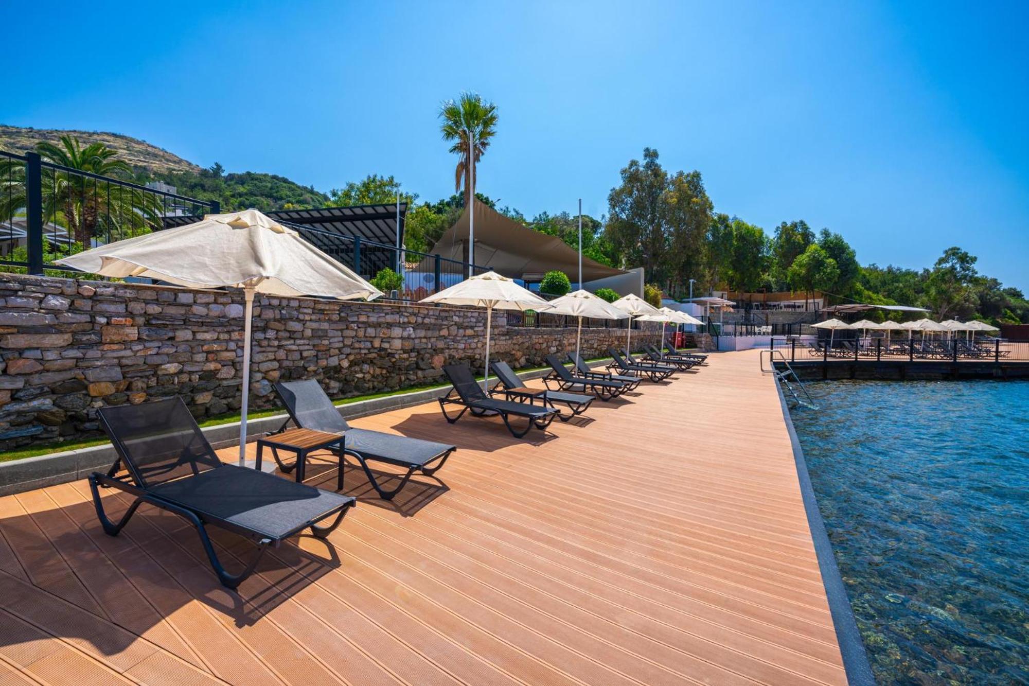 라브란다 Tmt 보드룸 리조트 Bodrum 외부 사진 The beach at the hotel
